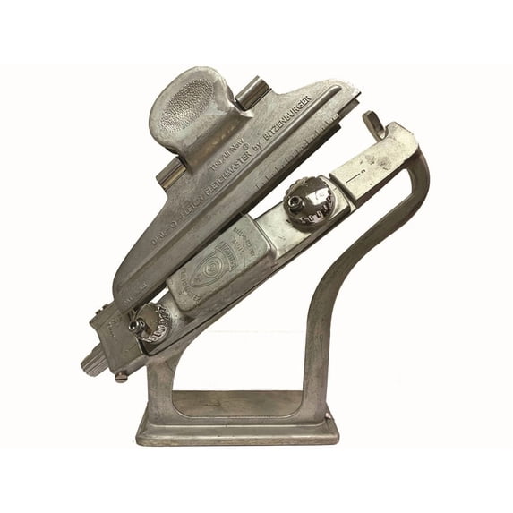 Support D'empennage Bitzenburger - Modèle Ancien Avec 3 Fletchers - Patent N° 2337080
