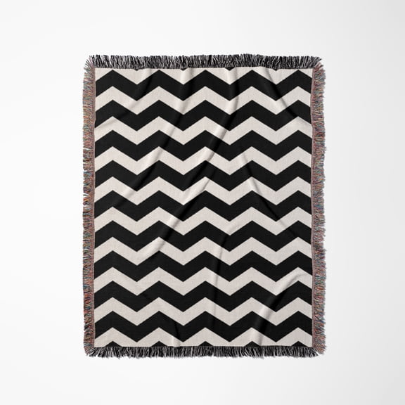 Black And White Chevron Zig Zag Pattern - Modern Contemporary Bold Zigzag Stripes - Retro Zig Zags, Woven Blanket