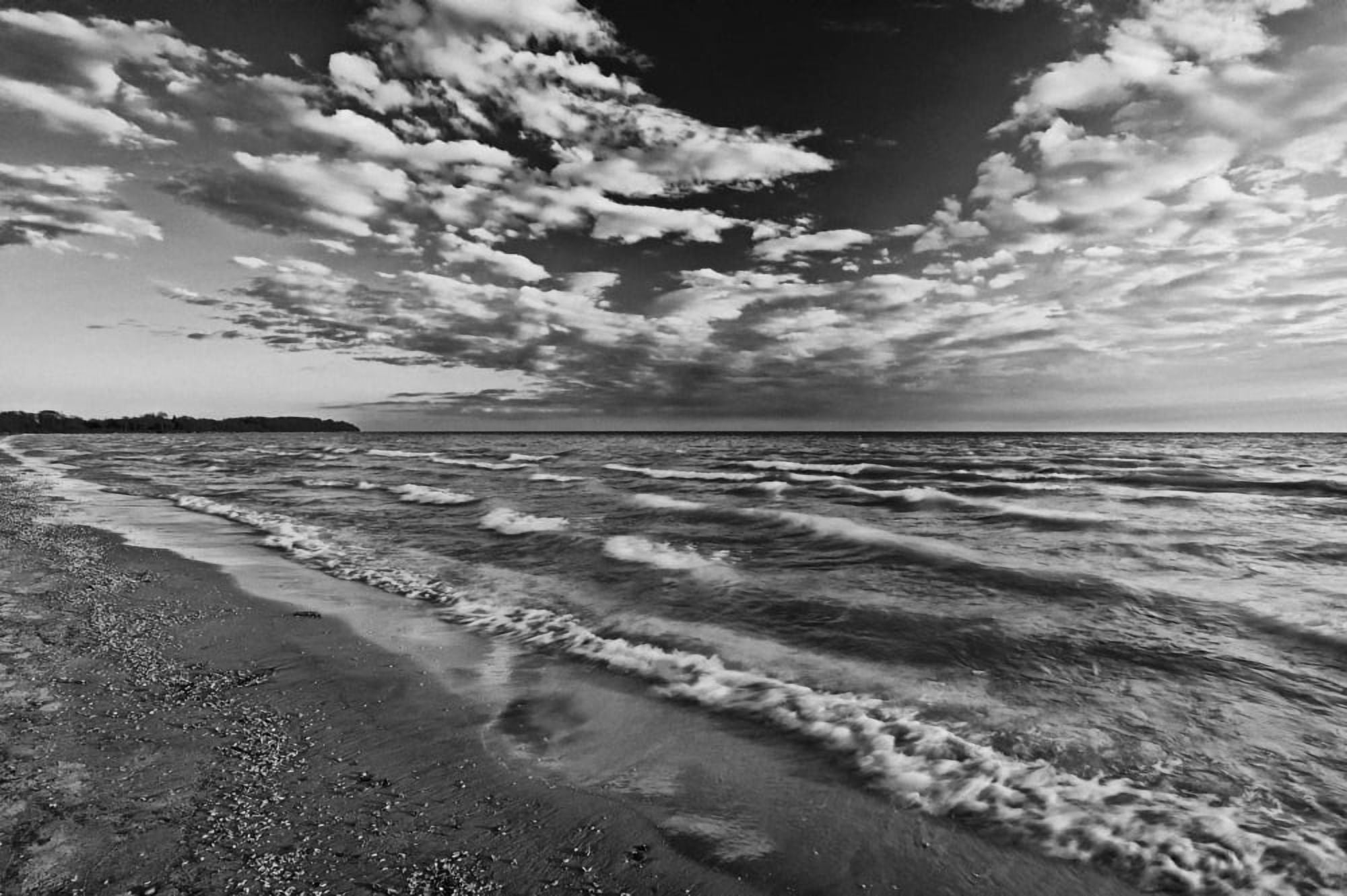Black And White Shoreline Of Lake Ontario Sandbanks Provincial Park Ontario Canada Canvas Art - Mike Grandmaison Design Pics (18 x 12)