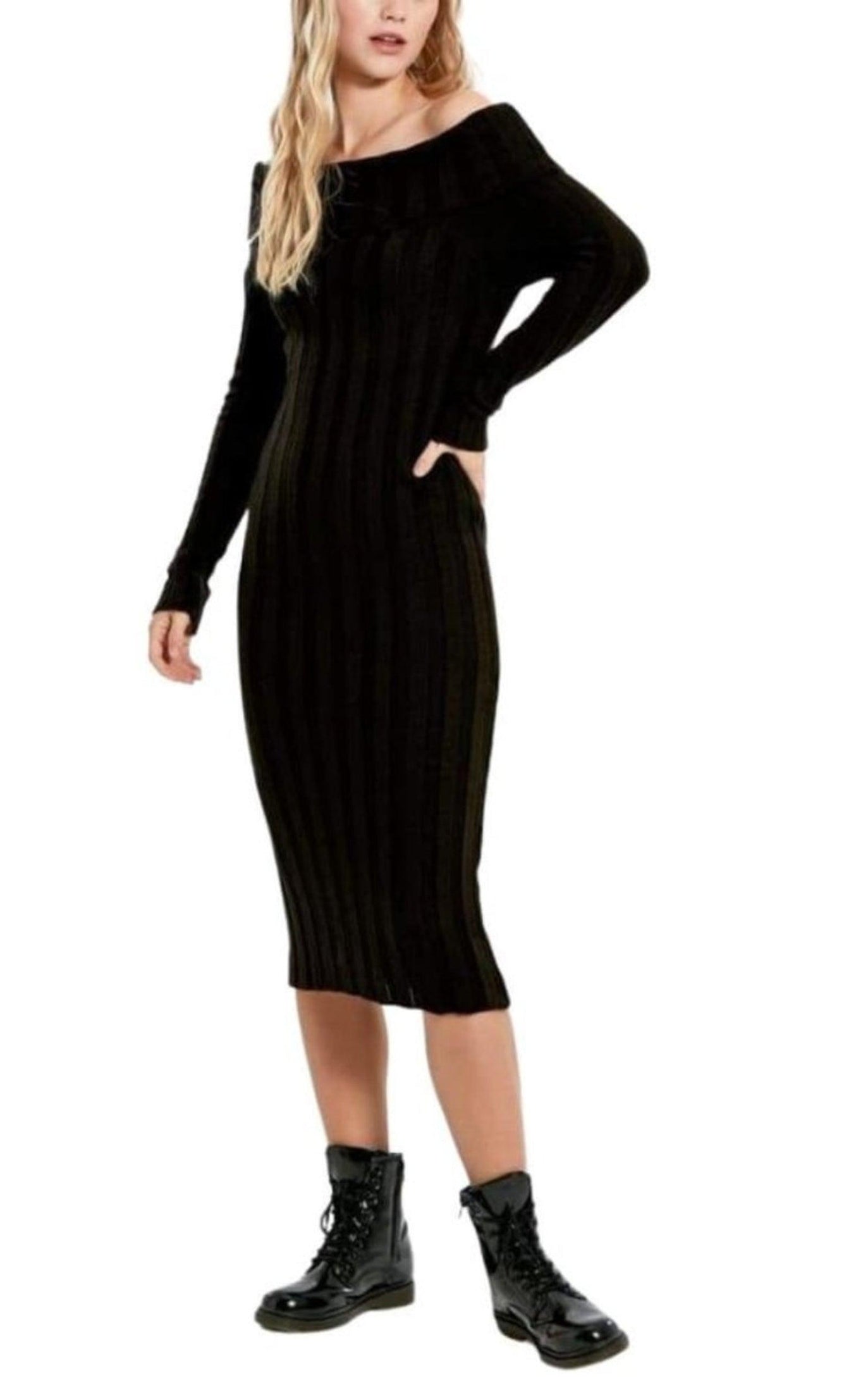 Off-the-Shoulder Pleated Bodycon Floor-length Dress Black