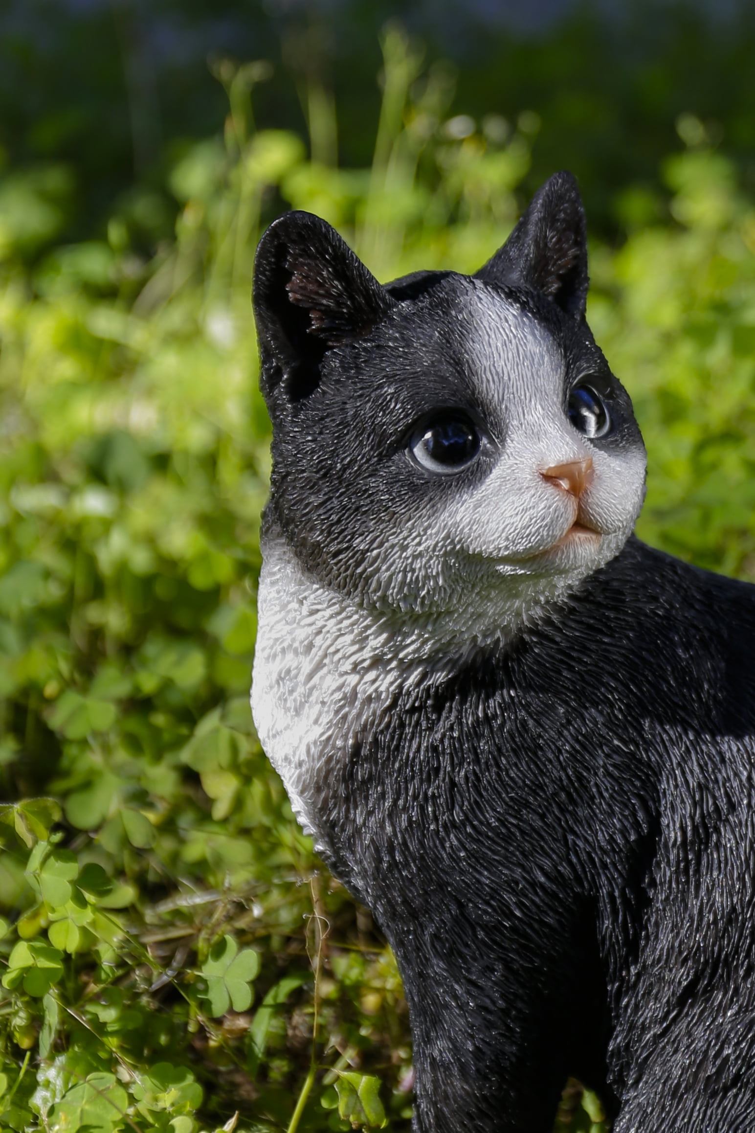 Black Cat Looking Back Garden Statue