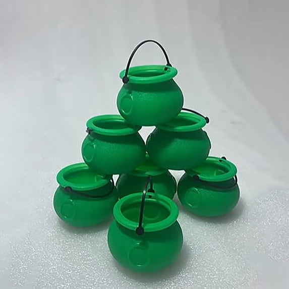 Black Cauldron Mini Cauldron Kettles,8pc Mini Plastic Candy Kettle Bucket St. Patrick's Day,Halloween,Bachelorette Parties,Witches and Wizards,Birthday,Baby Showers Party Decoration Supplies