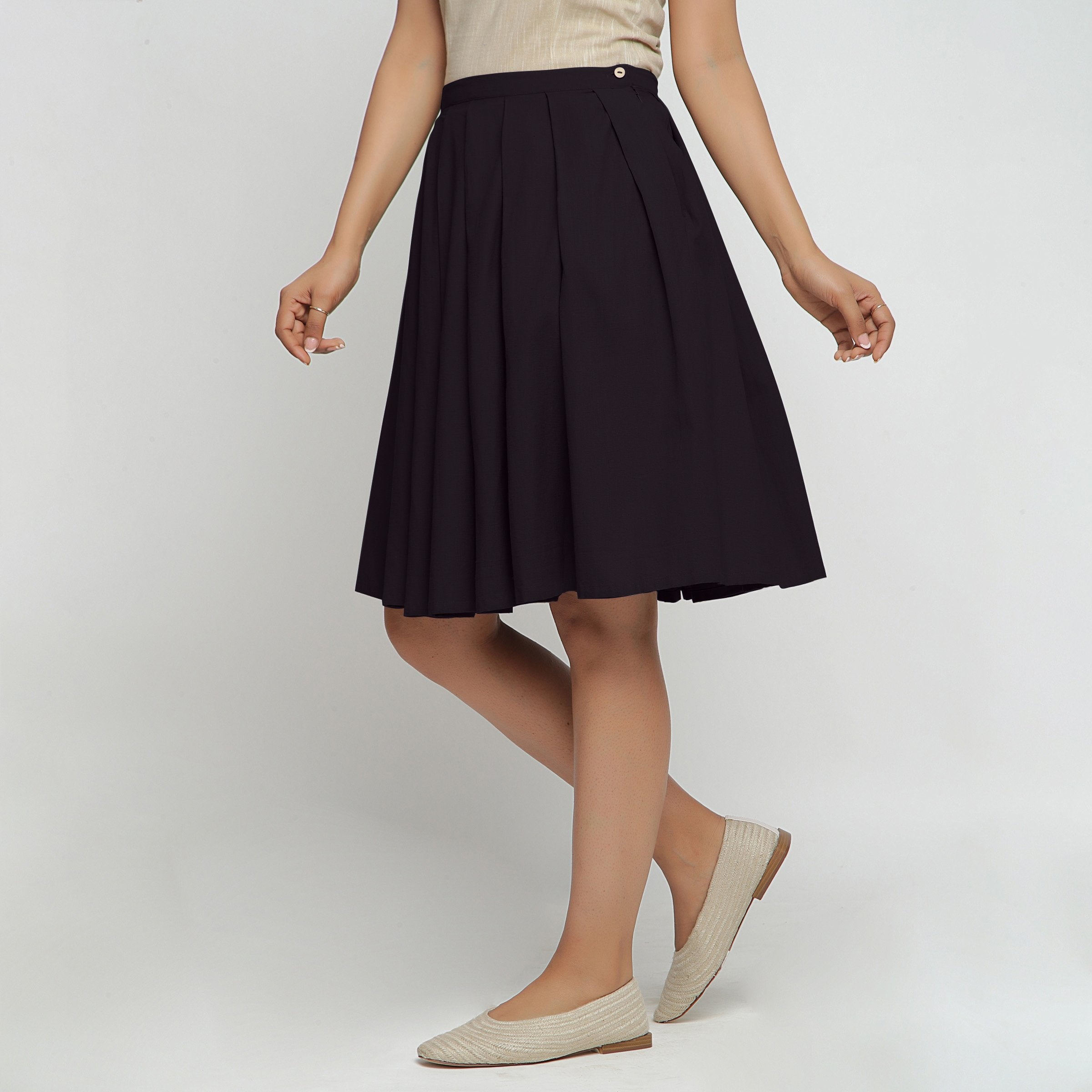 Black Cotton Flax Pleated Knee Length Skirt — free download