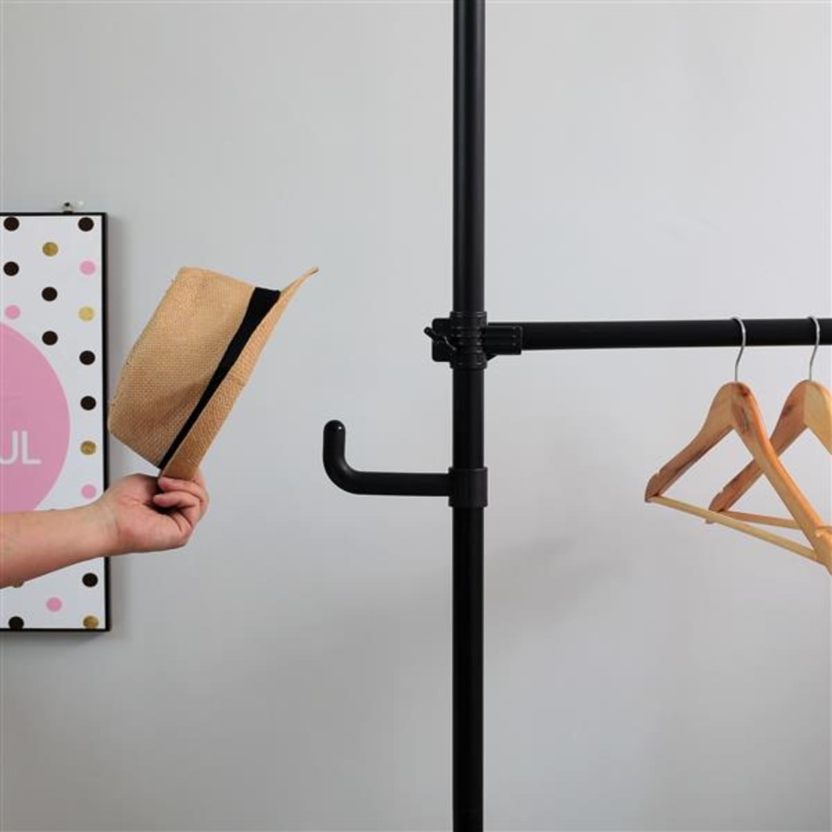 Black Heavy Duty Telescopic Garment Rack Movable DIY Design for Wall
