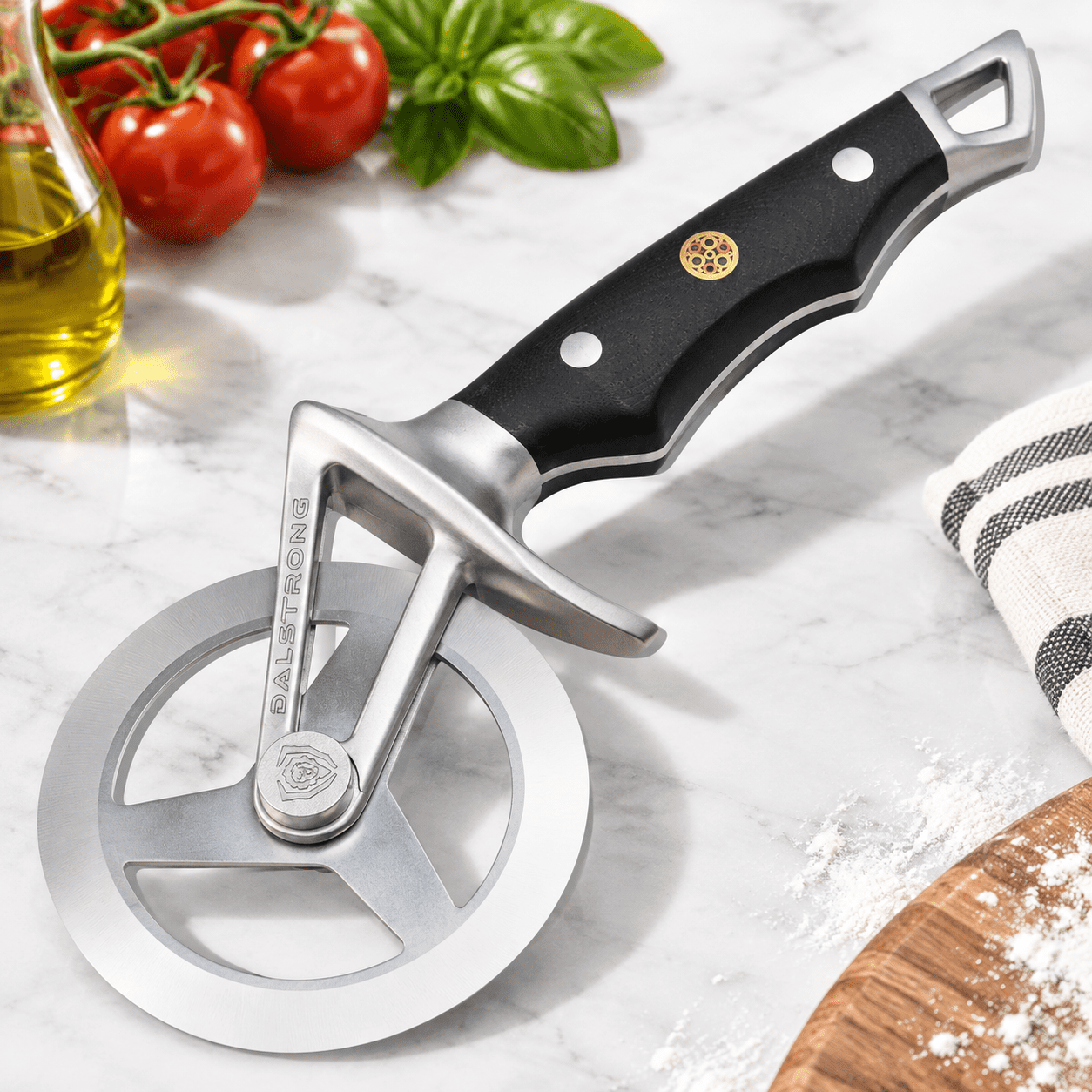 Black Pizza Wheel, 304 Stainless Steel, Tri-Spoke Rotary Design for ...