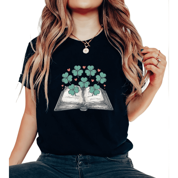 Black Print Tshirt Graphic Tees St Patricks Day Open Book Four Leaf Clover Shirts S-5XL Casual Tops