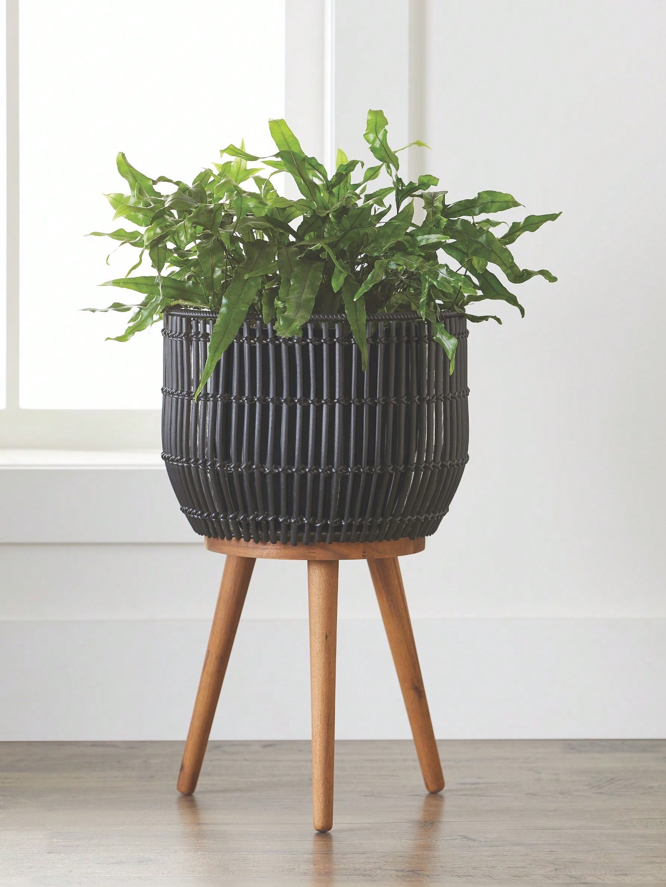 Black Round Resin Planter & Stand Set With Wood Legs - Walmart.com
