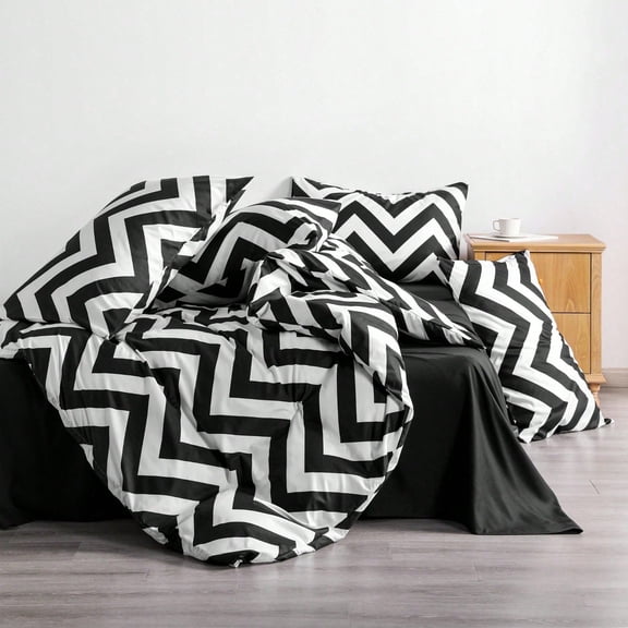 Black / White Bedding Set –  Pattern Microfiber, Ultra-Soft And Easy To Maintain