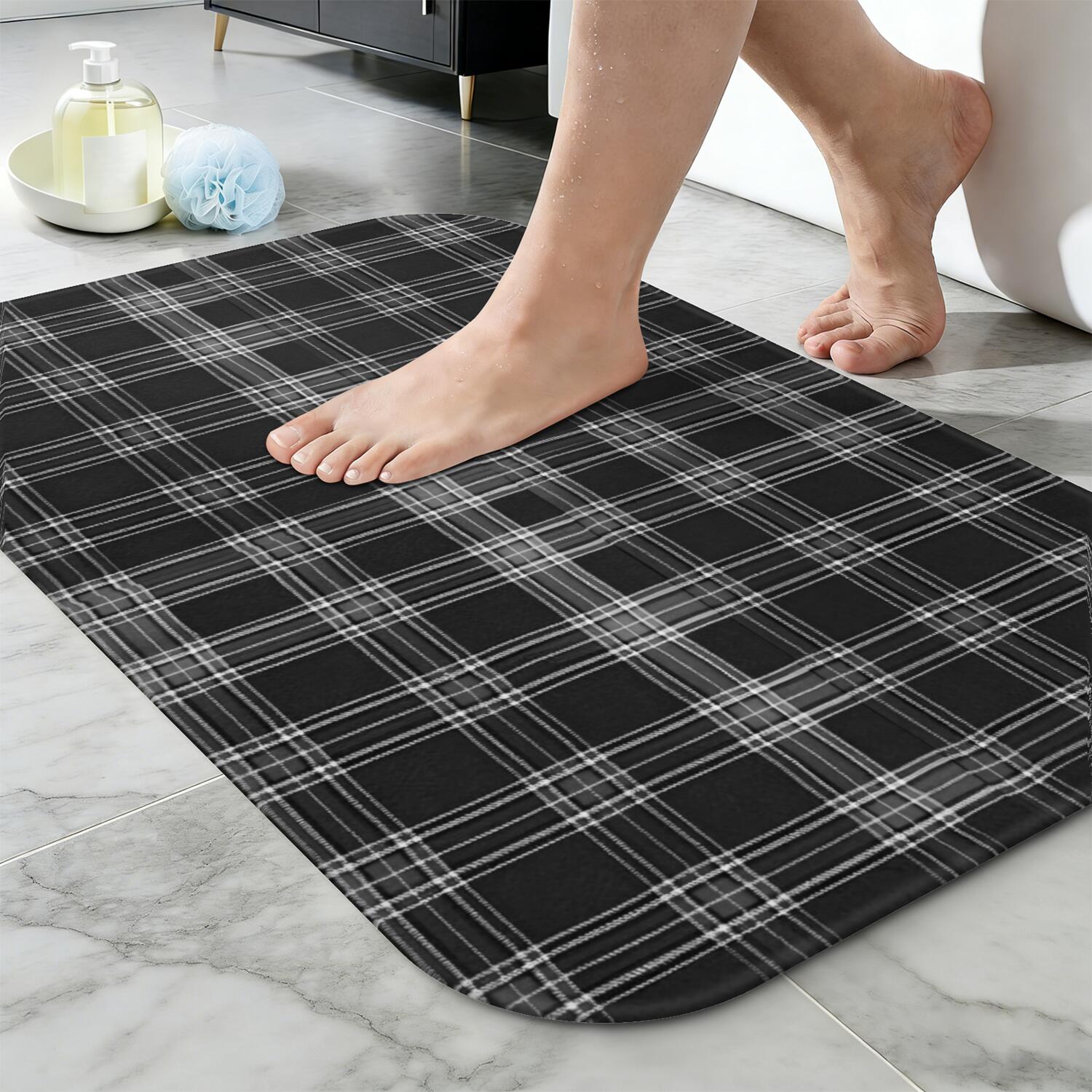 Black and White Checkered Pattern Non-Slip Bath Mat, Shower Room Rug ...