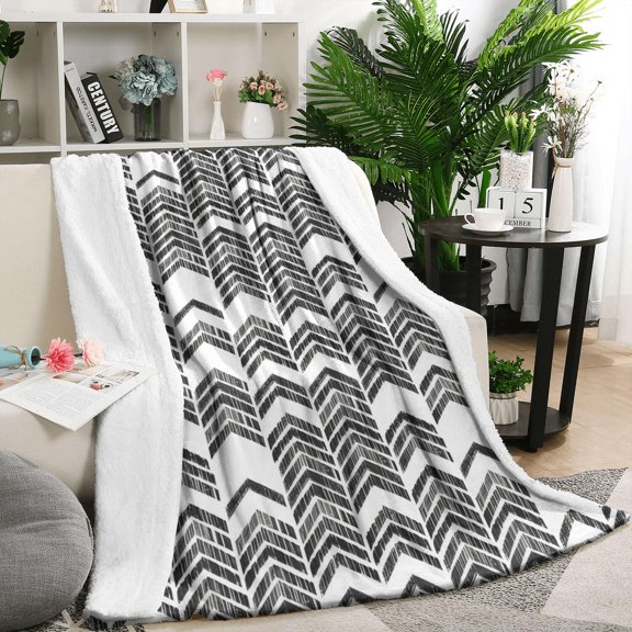 Black and White Chevron Pattern Blanket,Comfortable Soft Flannel Throw Blanket,All Season,Warm Lightweight Blankets for Sofa Bed Couch Living Room Chair,50"x60"