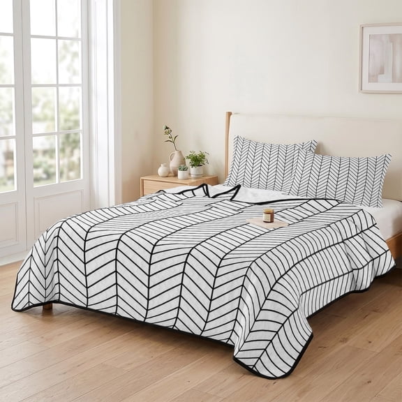 Black White Chevron Texture 3 Pieces Quilt Set,1 Quilt with 2 Shams,Modern Minimalist Geometric Art Bedspread Soft Lightweight Bedding Coverlet Comforter Set for All Season 90"x96"