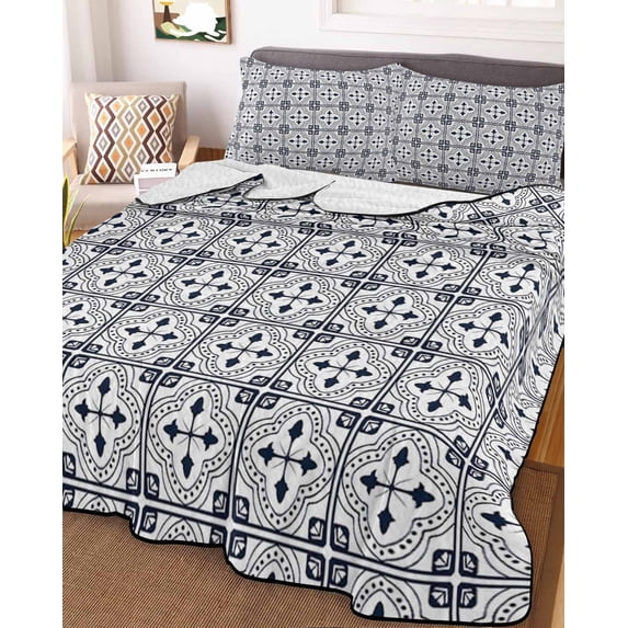 Black White Geometric Queen Size Down Alternative Comforter, Lightweight Comforter Quilt Bedding Set with Pillow Shams Modern Abstract Art Aesthetics All Seasons Bed Comforter Duvet Insert 90"x96"