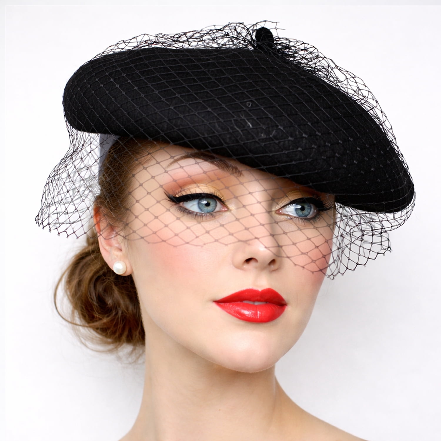 Black Wool Felt Beret w Veil Netting - Church, Party, Retro Style by Hey Viv
