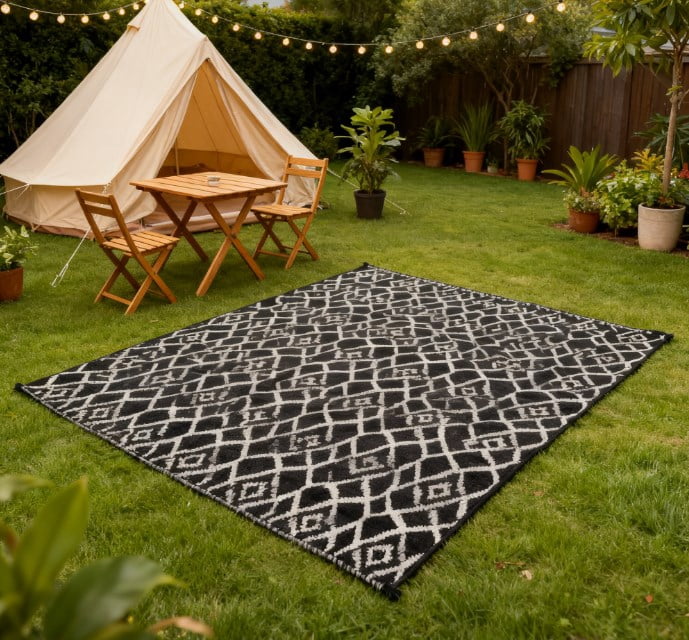 Black and White Clover Reversible Outdoor Rug, Waterproof Portable RV Camping Carpet, Foldable Fade‑Resistant Patio Mat with Carry Bag