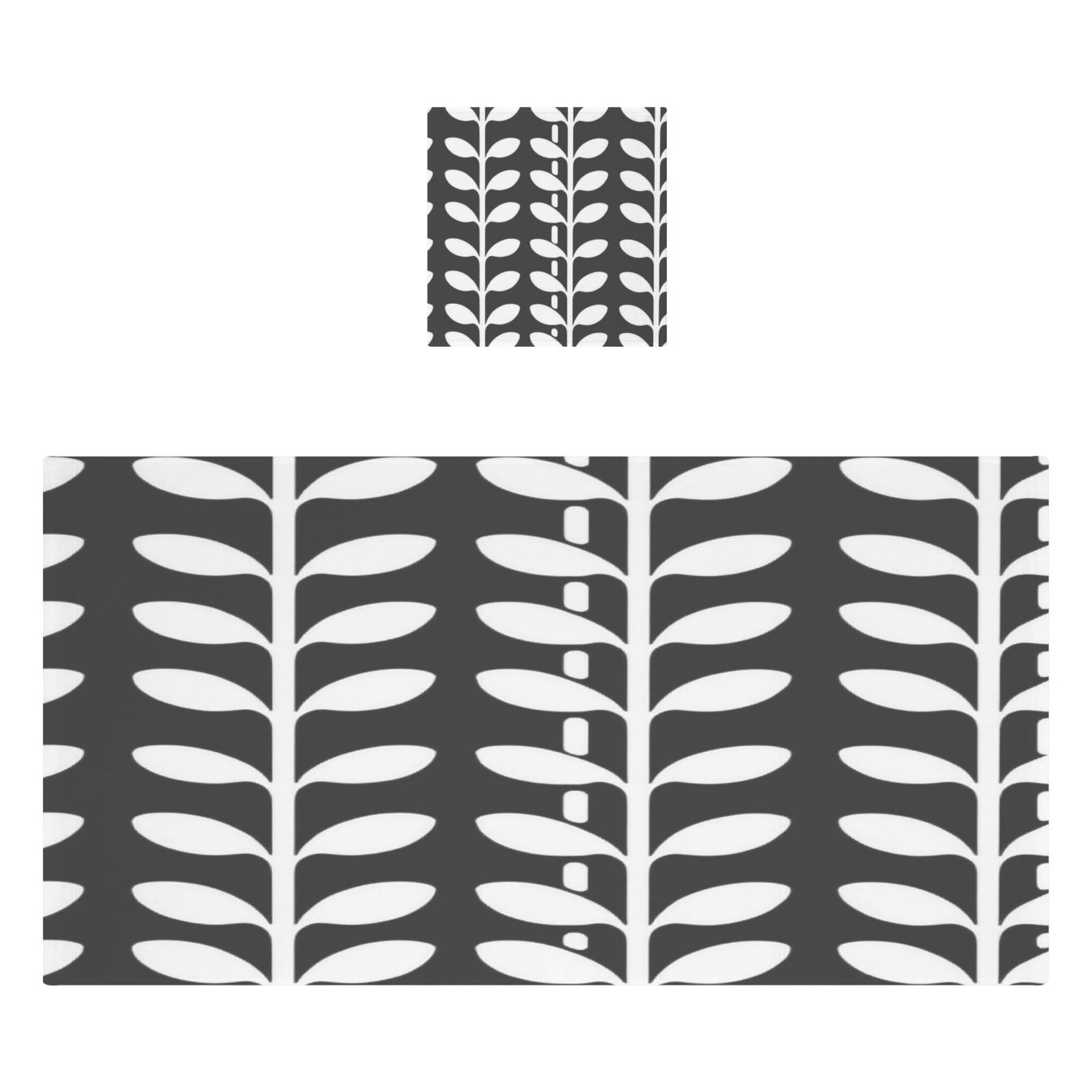 Black and White Leaf Pattern 2 Piece Cotton Bath and Face Towel Set Soft and Absorbent, for Beach Pool Bathroom