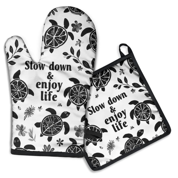 Black and White Sea Turtle Kitchen Oven Mitt and Pot Holder Sets 2 Pcs for Baking, Cooking and Grilling, Heat Resistant Up To 392 °F