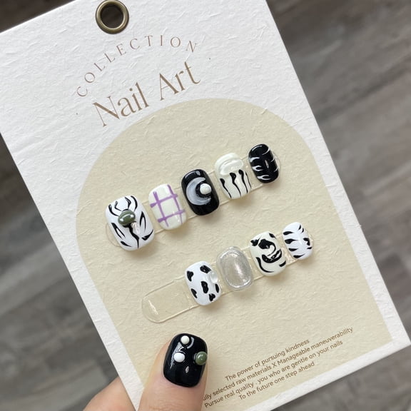 Black and white Japanese animation hand-painted short wearing nail finished product handmade fake nail patch finished product handmade nail art