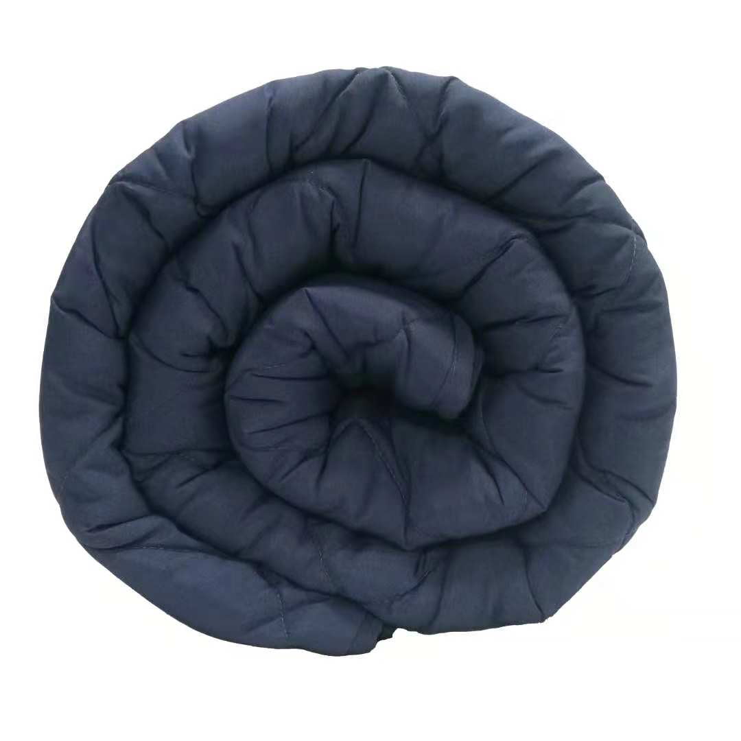 BlanQuil Basic 12lb Weighted Blanket in Navy