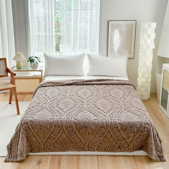 Blanket*1 Throw Blankets with Butterfly Soft Warm Blankets for Lover Mom Father Friends Lightweight Fuzzy Blanket for Couch Sofa Bed