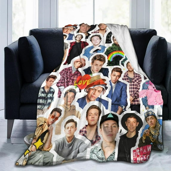 Blanket Ethan Cutkosky as Carl Gallagher Soft and Comfortable Wool Fleece Throw Blankets for Sofa Office car Camping Yoga Travel Home Decoration Cozy Plush Beach Blanket Gift