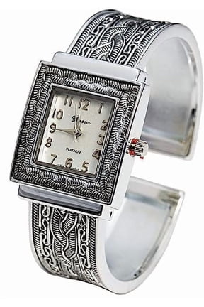 Collection Japanese Quartz Women's Elegant 26mm Rectangular Case Concho Cuff Bangle Watch