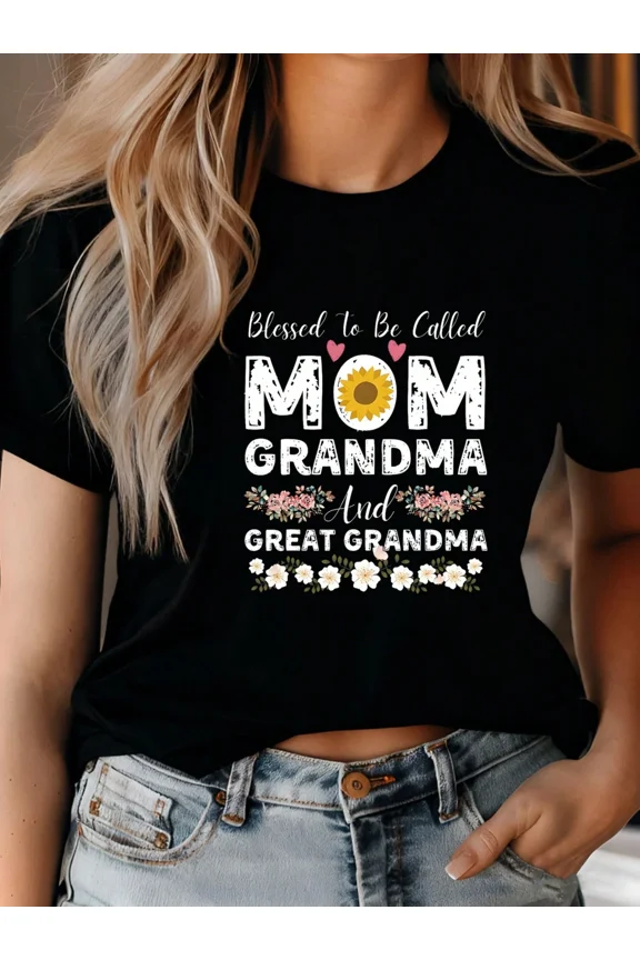 Blessed To Be Called Mom Grandma Great Grandma T-Shirt, Heartwarming Floral Sunflower Graphic Tee, Comfortable Women's Family Celebration Shirt, Ideal Gift for Mothers and Grandmothers
