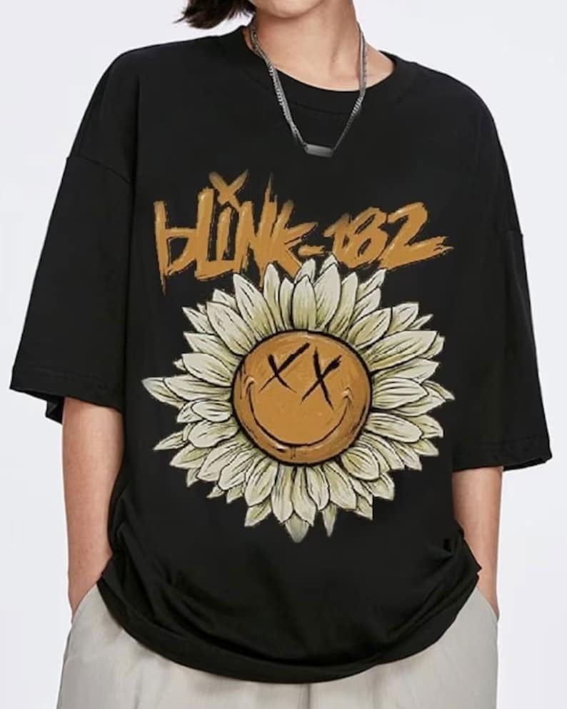 Blink 182 Art Shirt, Vtg Arrow Smiley Unisex Tee 90s, Blink 182 