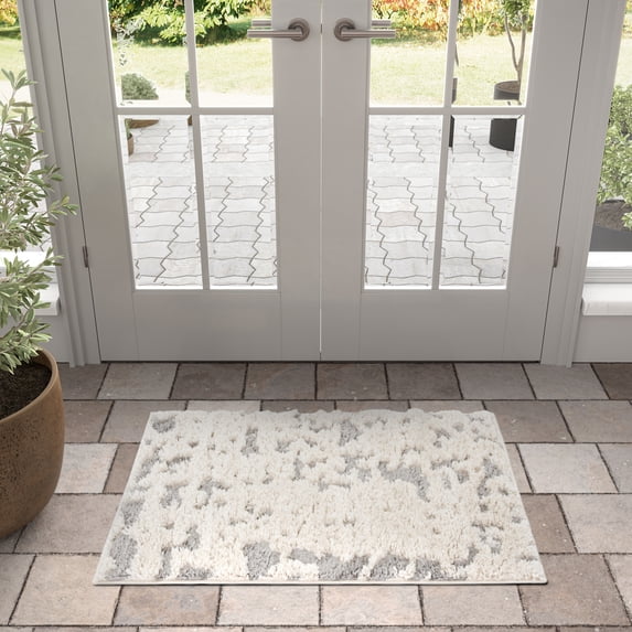 Bliss Rugs Artisan Shag Contemporary 2' x 3' Beige and Ivory Indoor Area Rug