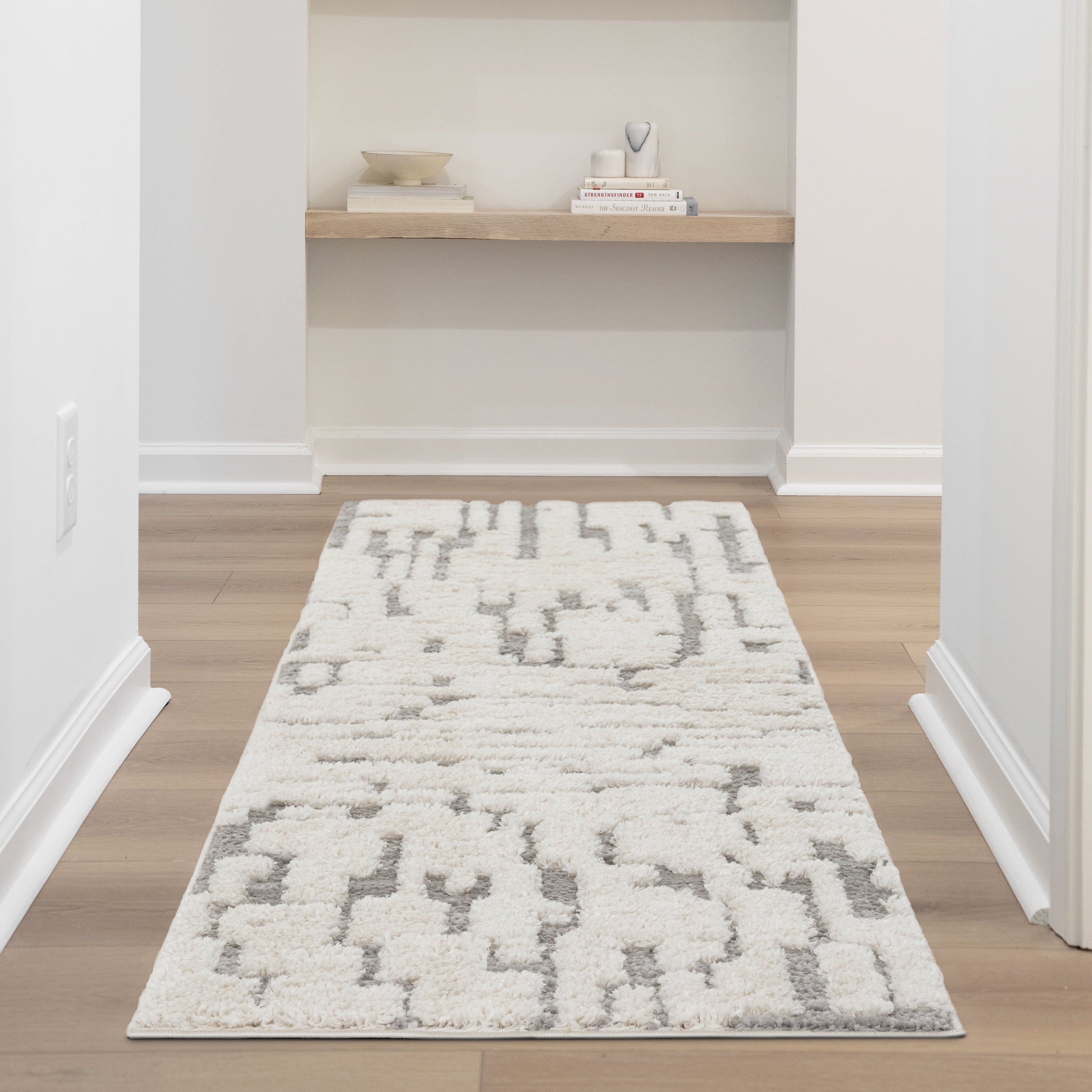Bliss Rugs Artisan Shag Contemporary 2' x 7' Ivory and Gray Indoor Area Rug