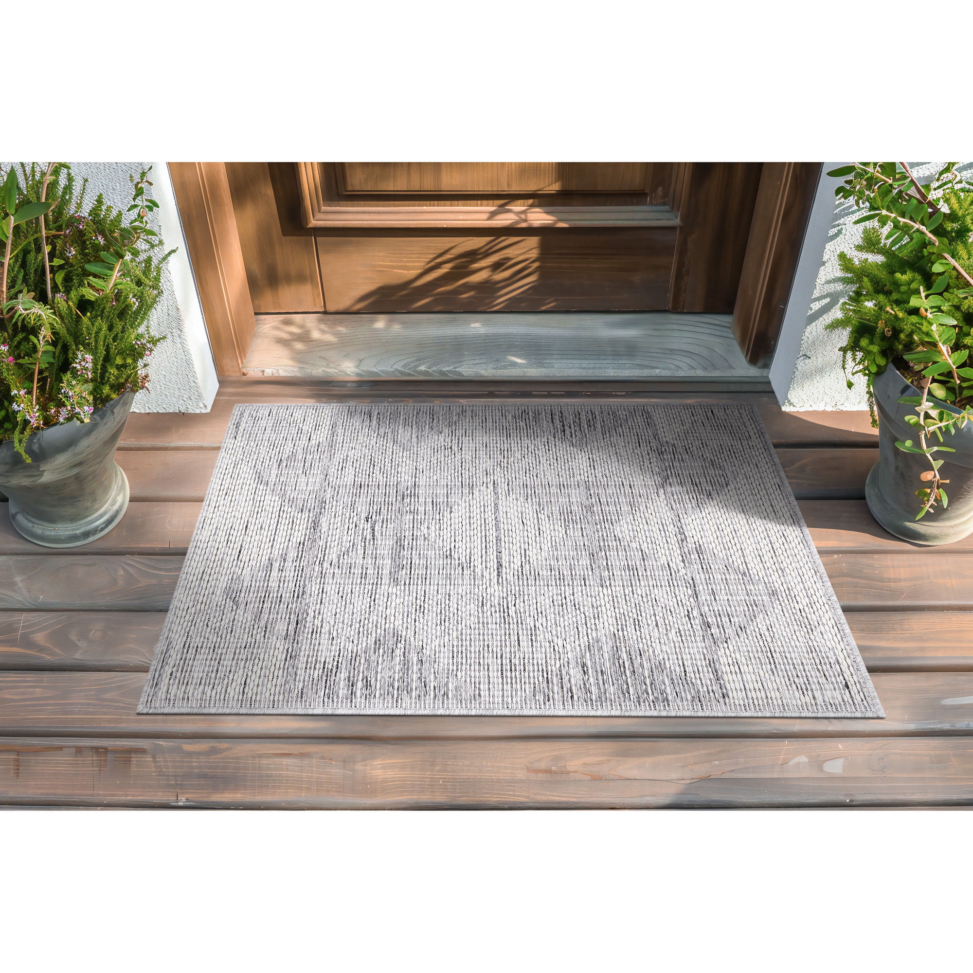 Bliss Rugs Bailey Transitional 2' x 3' Gray and White Indoor Outdoor Area Rug