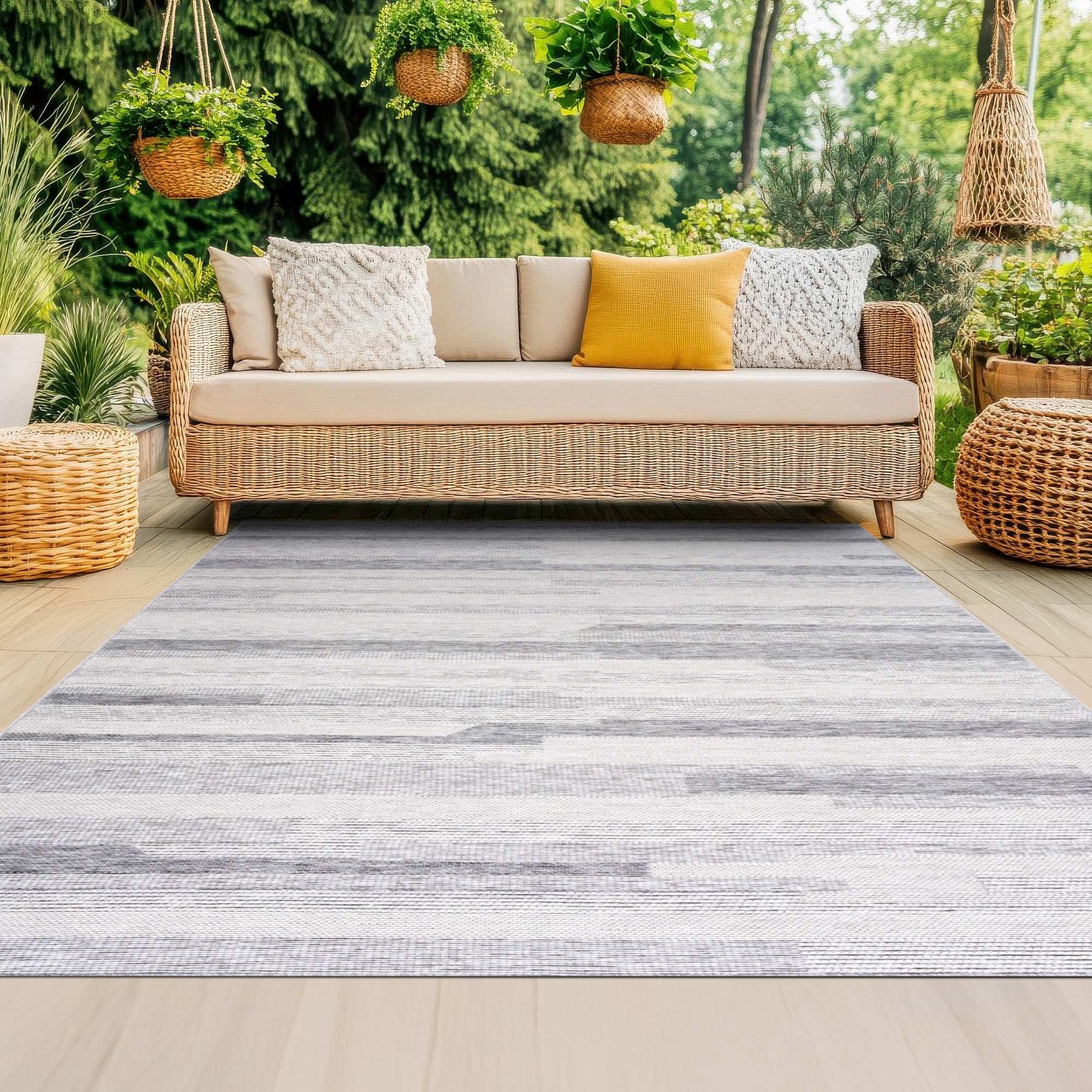 Bliss Rugs Bailey Transitional 5' x 7' Gray and Beige Indoor Outdoor Area Rug