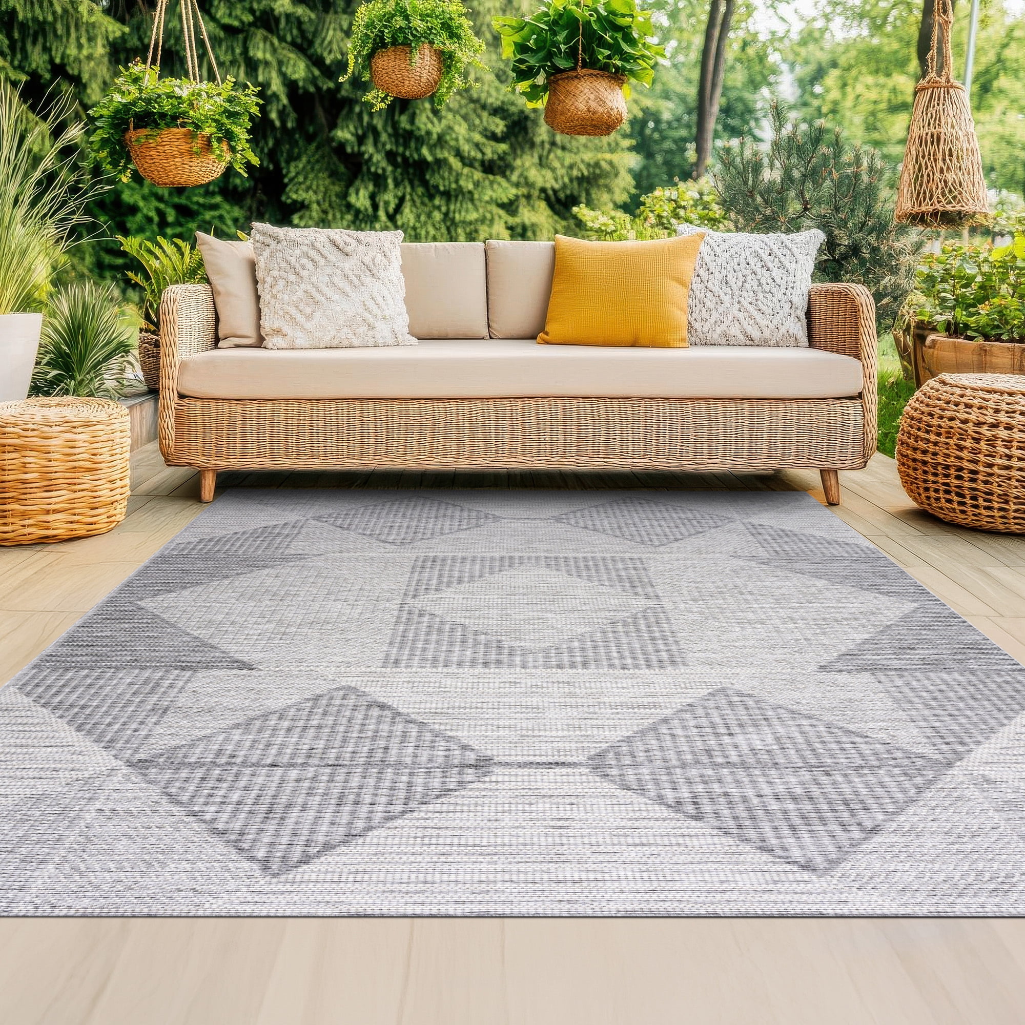 Bliss Rugs Bailey Transitional 5' x 7' Gray and White Indoor Outdoor Area Rug