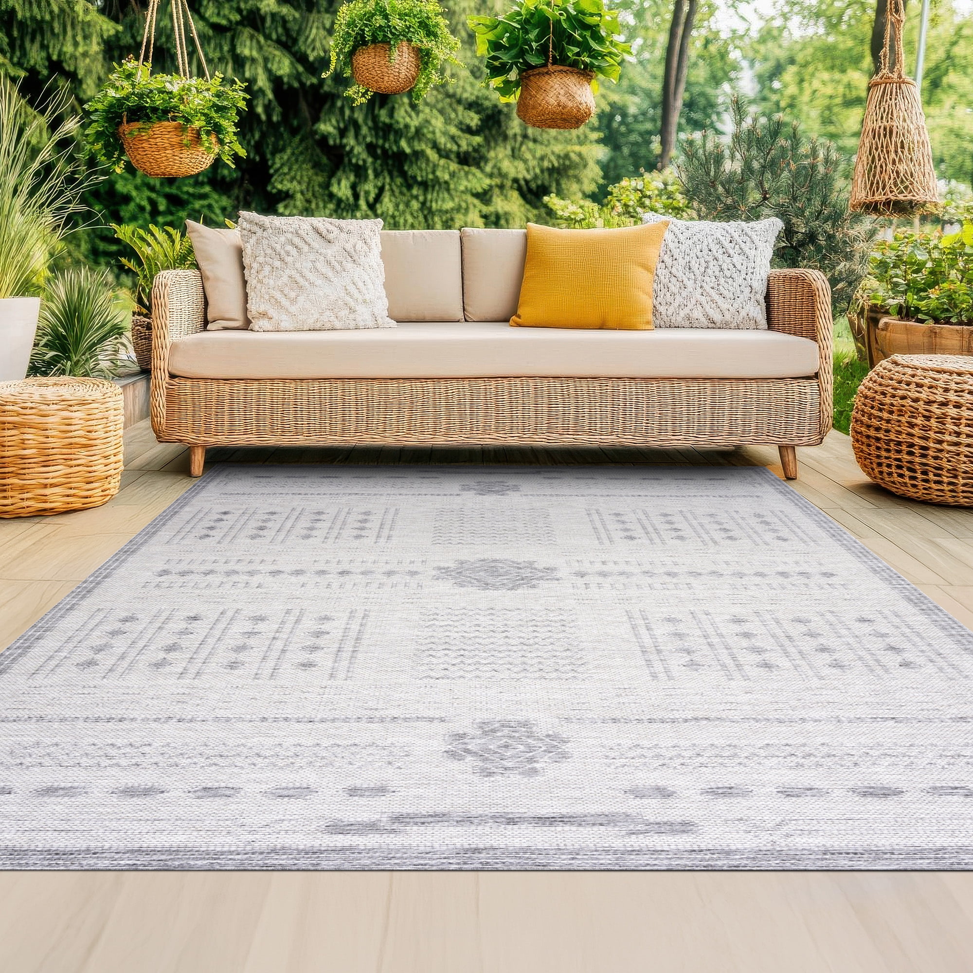 Bliss Rugs Bailey Transitional 5' x 7' Gray and White Indoor Outdoor Area Rug