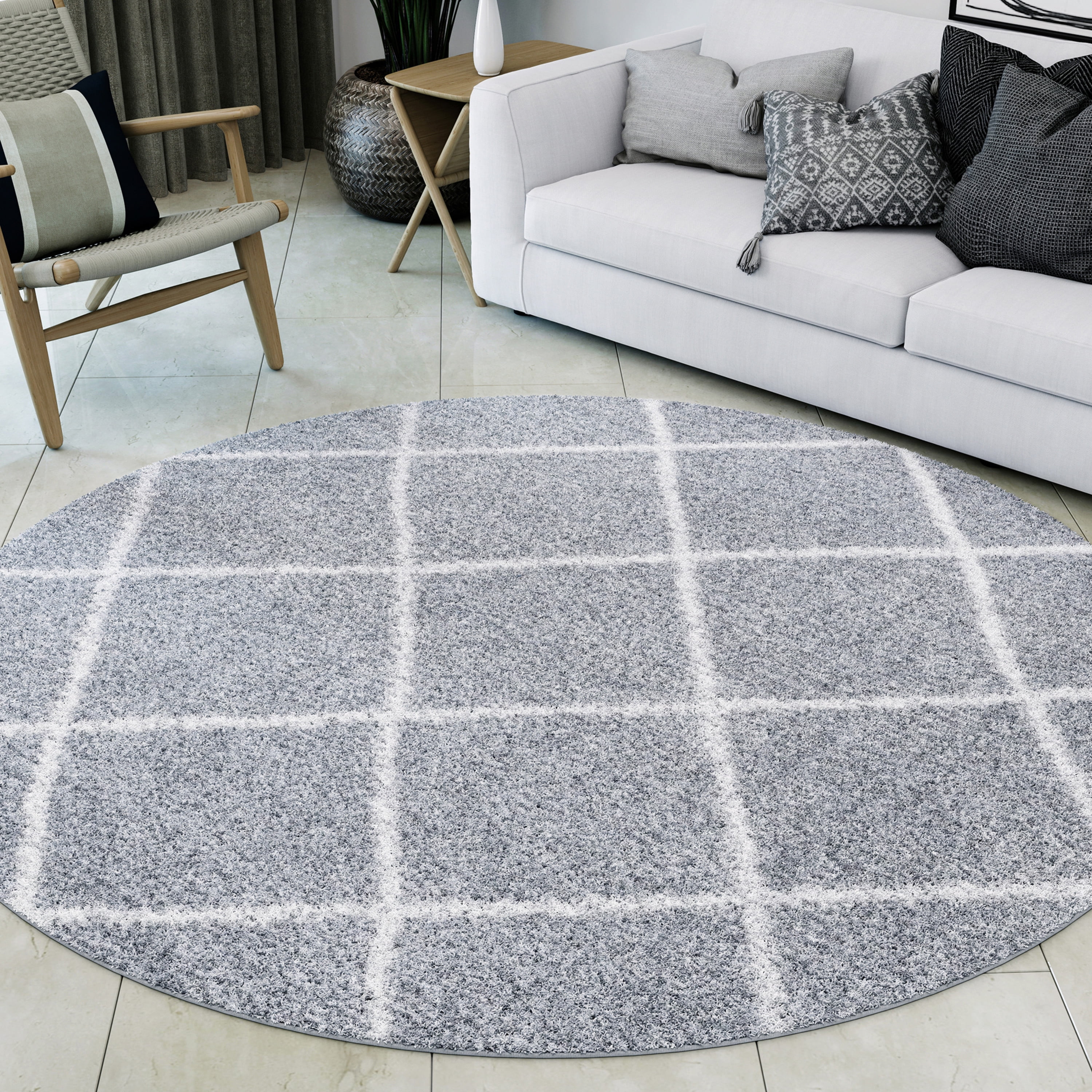 Bliss Rugs Transitional Diamond 5'3'' Round Silver and White Polypropylene Indoor Area Rug, 5'3'' Round
