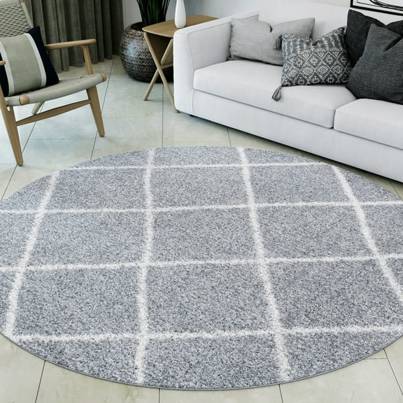 Bliss Rugs Transitional Diamond 5'3'' Round Silver and White Polypropylene Indoor Area Rug, 5'3'' Round