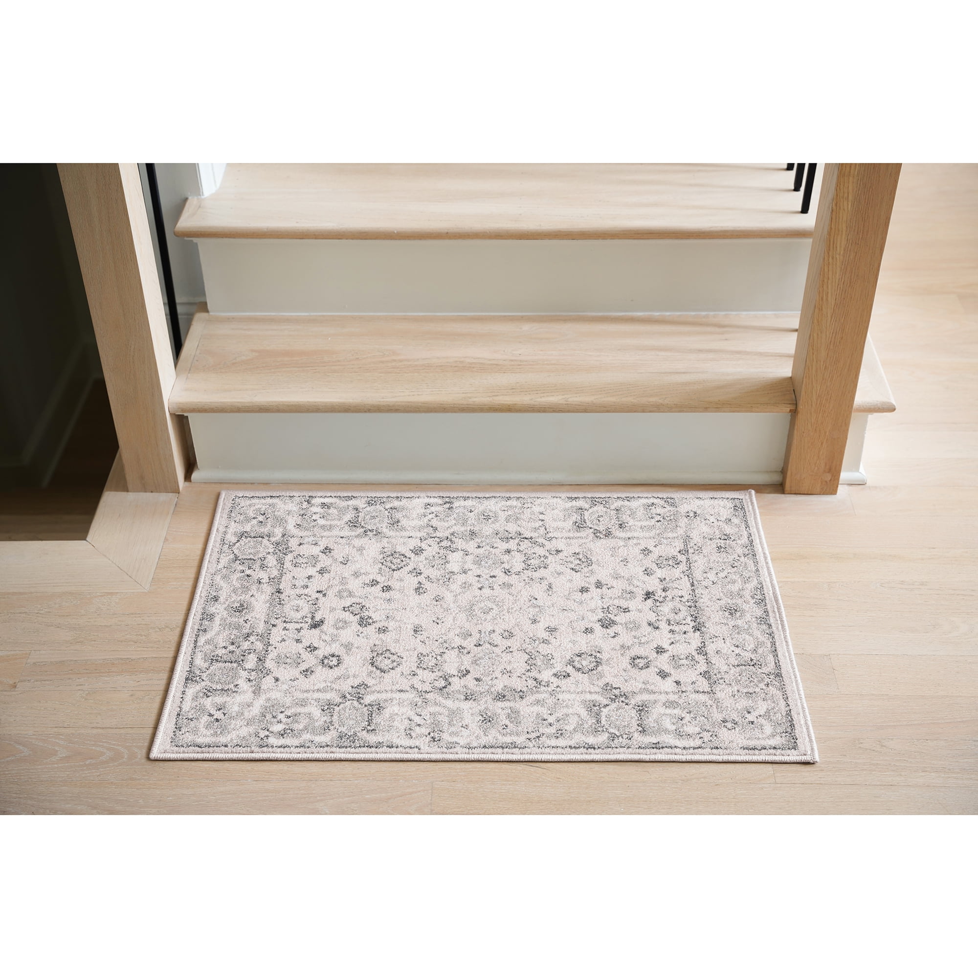 Bliss Rugs Magic Traditional 2' x 3' Cream and Gray Indoor Area Rug