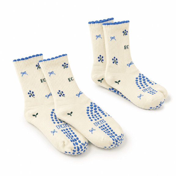 Blue Blueberry Effortless Club 5-10 Pilates Grip Socks for Yoga Barre Workout