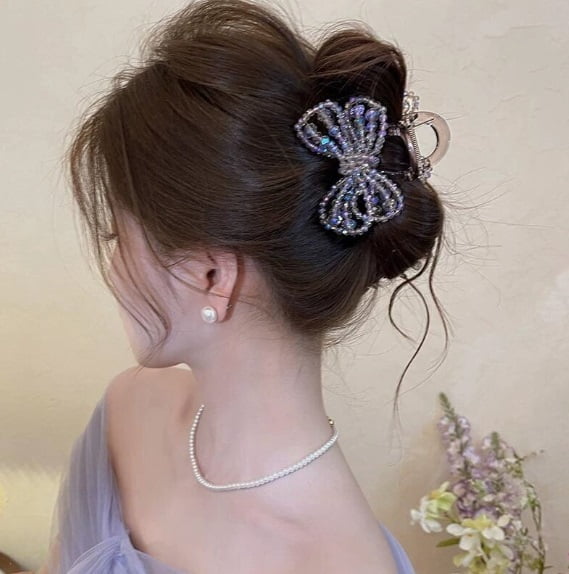 Blue Bow-Shaped Shark Clip - Strong Grip Hair Claw for All Hair Types, Elegant Design for Daily Use, Work, and Date Night