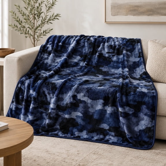 Blue Camouflage Fleece Blanket, 280 GSM Polyester Throw Blanket