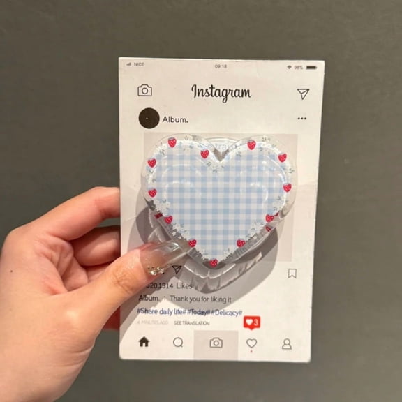 Blue Checkered Heart Phone Grip Instagram Style with Red Heart Details, Perfect for Social Media Fans and Cute Accessory Enthusiasts