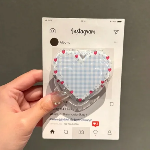 Blue Checkered Heart Phone Grip, Social Media Style with Red Details Phone Holder, for Fans and Cute Enthusiasts E-Reader Grip Accessory