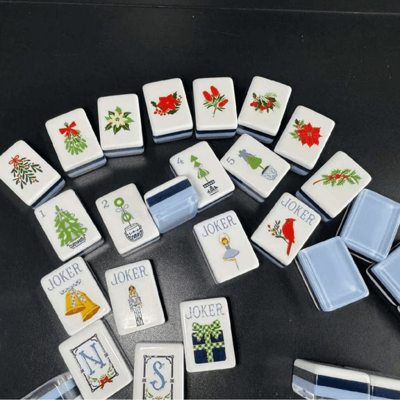 Blue Christmas-themed American Mahjong set, 160 four-layer Acrylic Mahjong Tiles. Suitable for Family Gatherings, Holiday Parties, Entertainment and as a Gift.