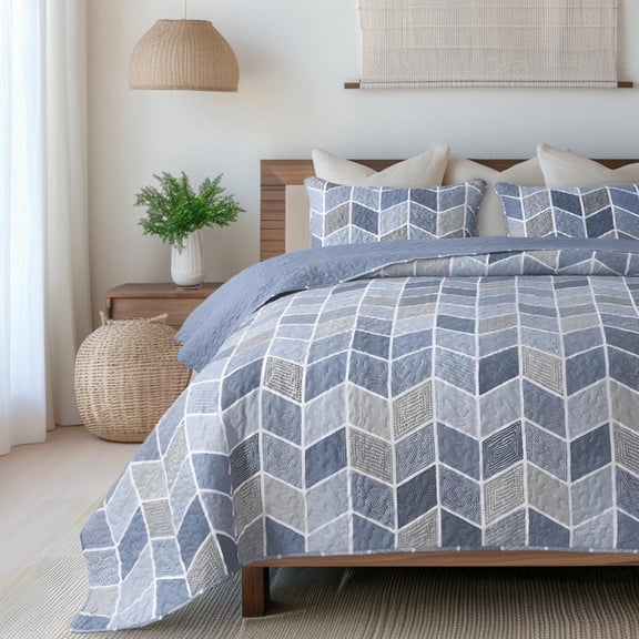 Blue And Gray Chevron Heather Quilt Set - Size With 1 Sham Elegant Lightweight Quilted Coverlet Soft Bedding For All Seasons Modern Farmhouse & Bedroom Decor