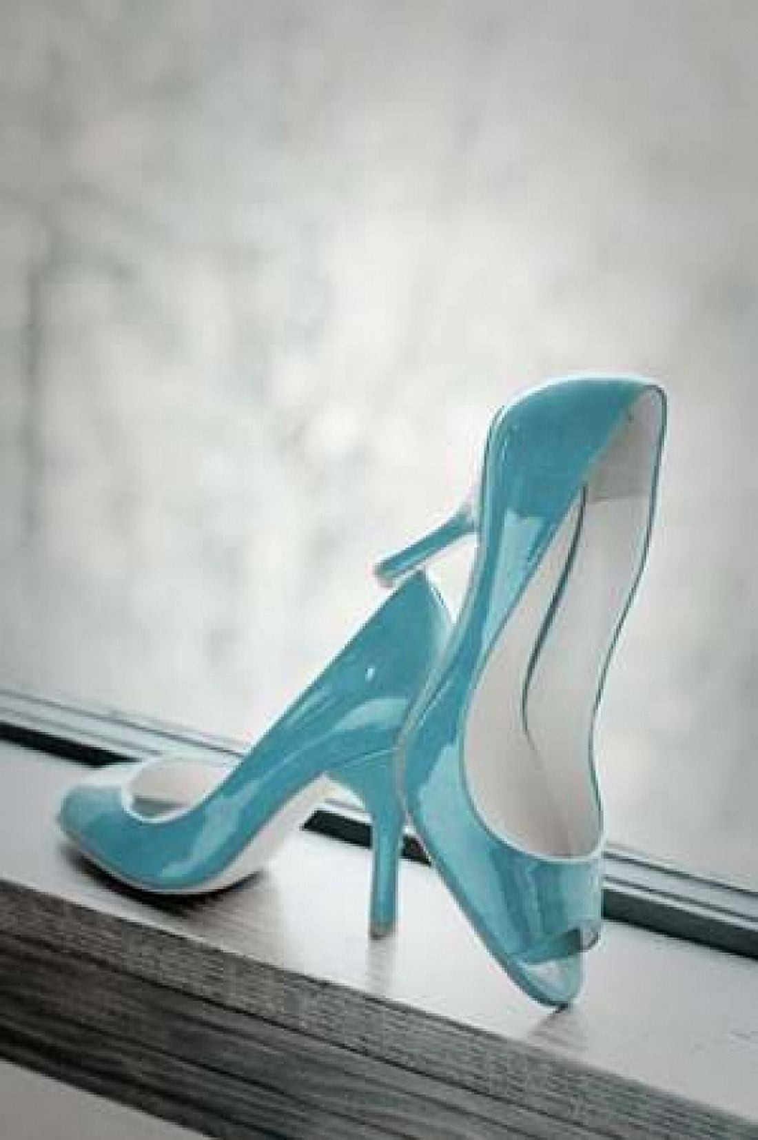 Blue Heels Canvas Art - Erin Berzel (20 x 28)