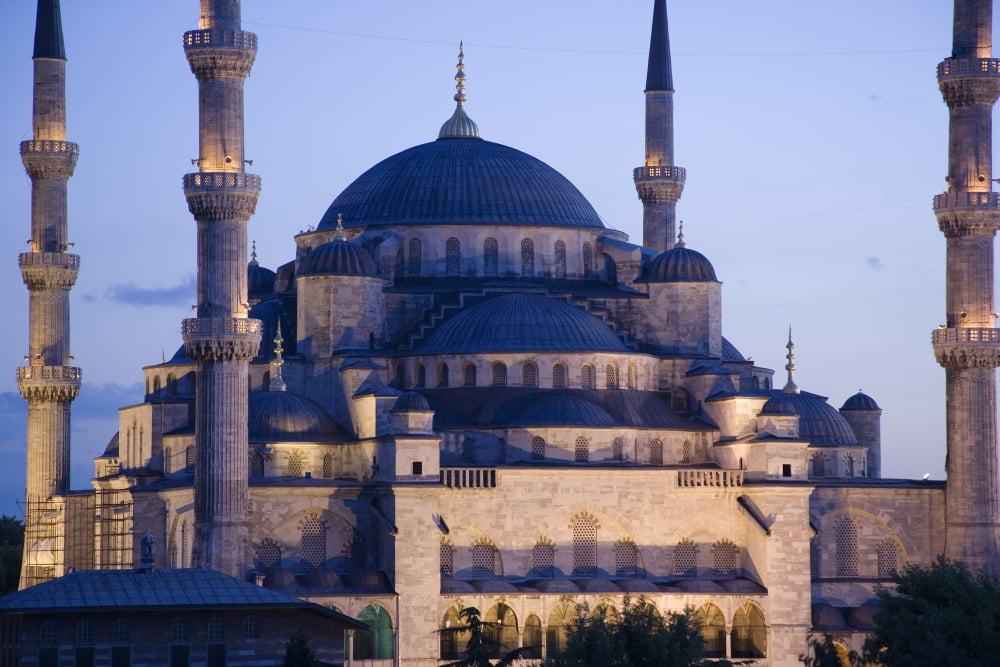 Blue Mosque Exterior Canvas Art - Carlos Sanchez Pereyra Design Pics (19 x 12)