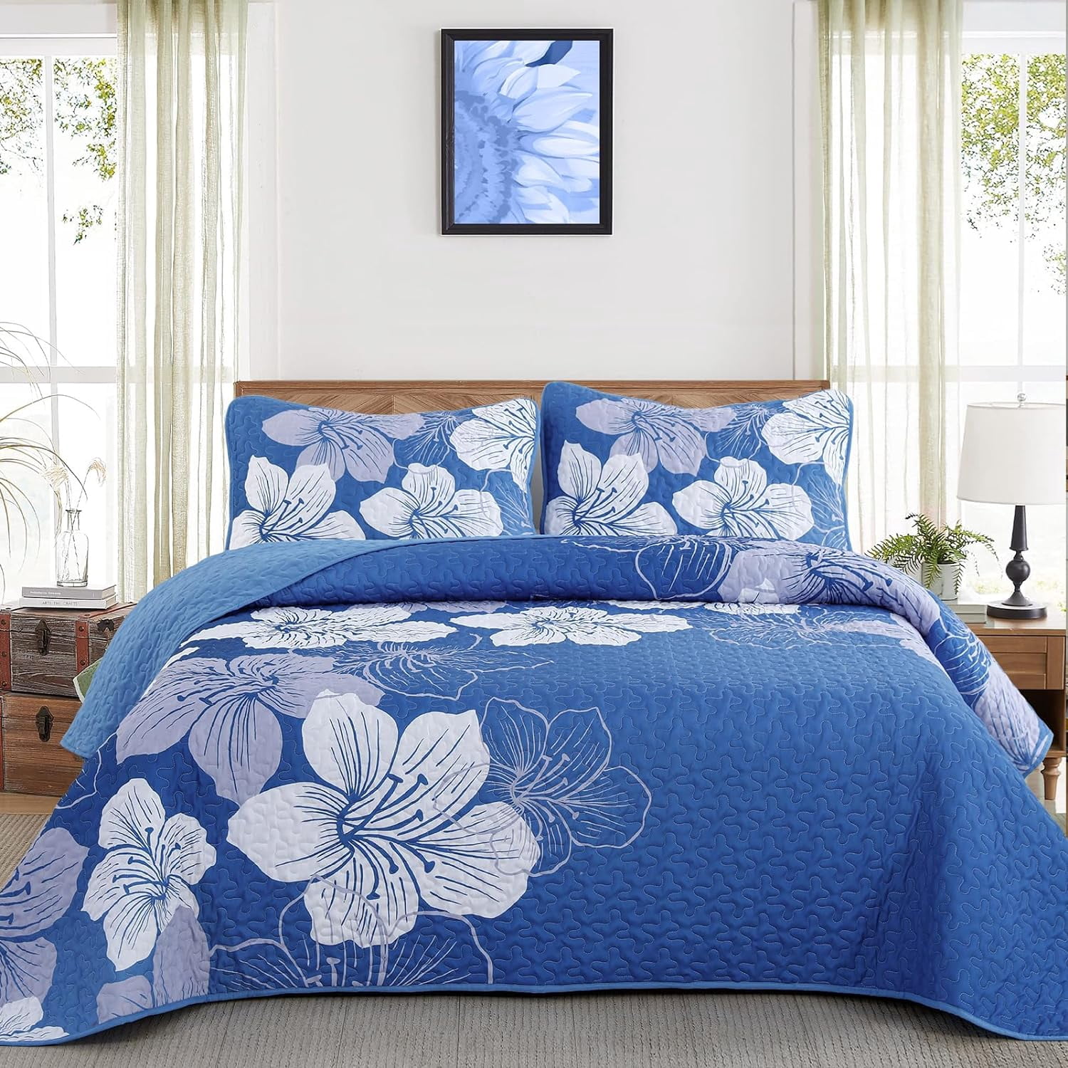 Sun Moon Blue Pattern Print Bed Set Quilt main image 1