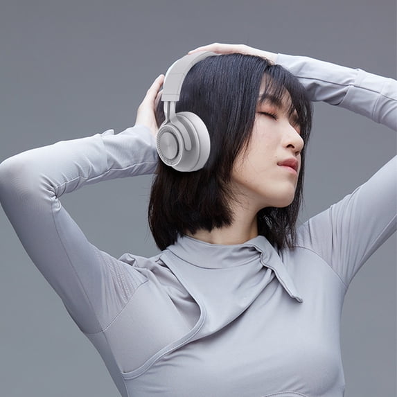 Bluetooth Headphones 5.1 Over Ear Foldable Noise Cancelling, 40mm Driver 9D Stereo 16 Hour Battery IPX4 Waterproof, Ergonomic Memory Foam 3 Play Modes TF Card Audio Cable Sport Gaming