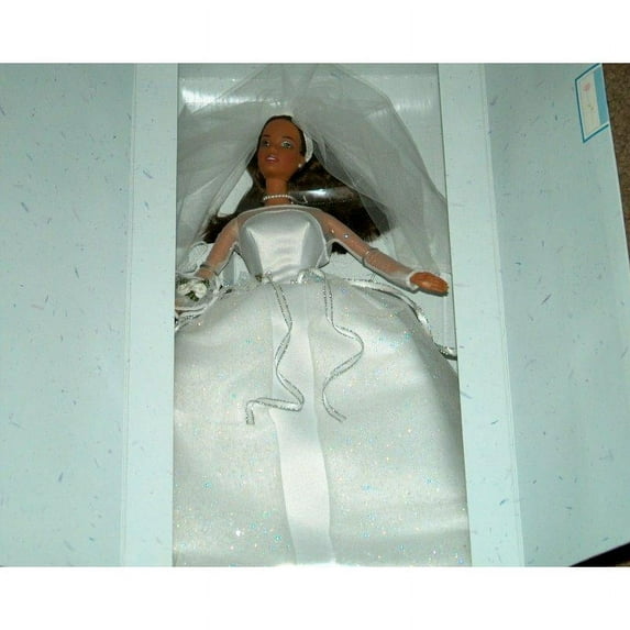 Blushing Bride Africian-American Barbie #26075 1999 Edition by Mattel