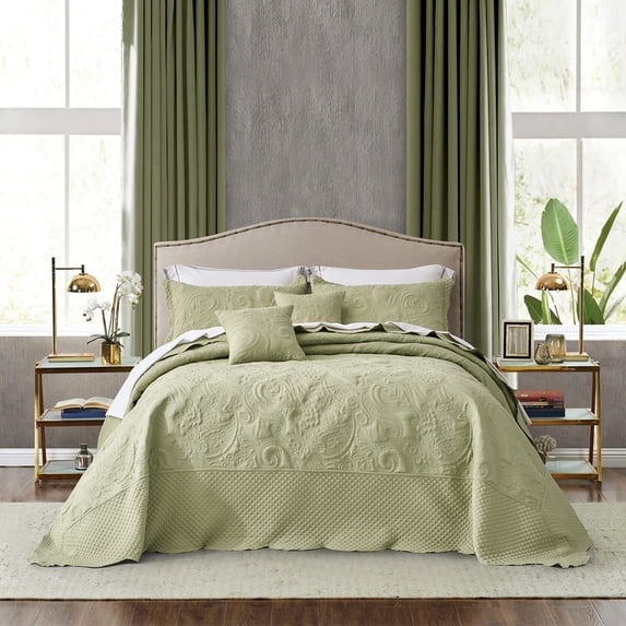 Blythease Oversized King Bedspread 138x122 Extra Wide, Paisley Pattern Design, Lightweight Bedding Cover, Reversible, 5 Piece, 100% Microfiber, California/Alaskan King, Sage Green
