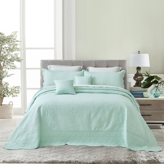 Blythease Oversized King Bedspread 138x122 Extra Wide, Ultrasonic Lightweight Bedding Cover, Paisley Pattern, Reversible, 5 Piece, 100% Microfiber, California/Alaskan King, Skylight